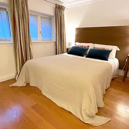 Pierre Charron L Apartmán