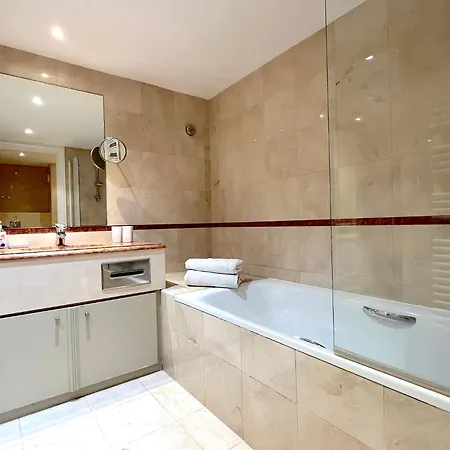 Apartmán Pierre Charron L