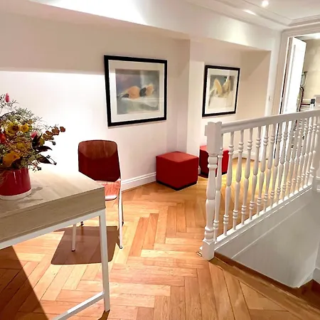 Appartamento Pierre Charron L Parigi